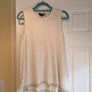 sleeveless knit top. Medium.